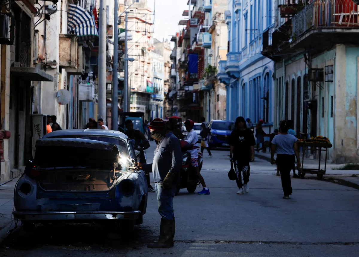 Régimen de Cuba prevé aprobar 17 nuevas normas en septiembre ante la crisis económica