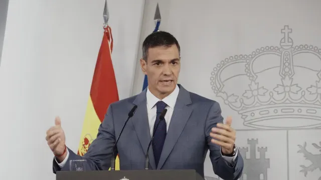 Sánchez afirma transparência sobre migrantes em Ceuta