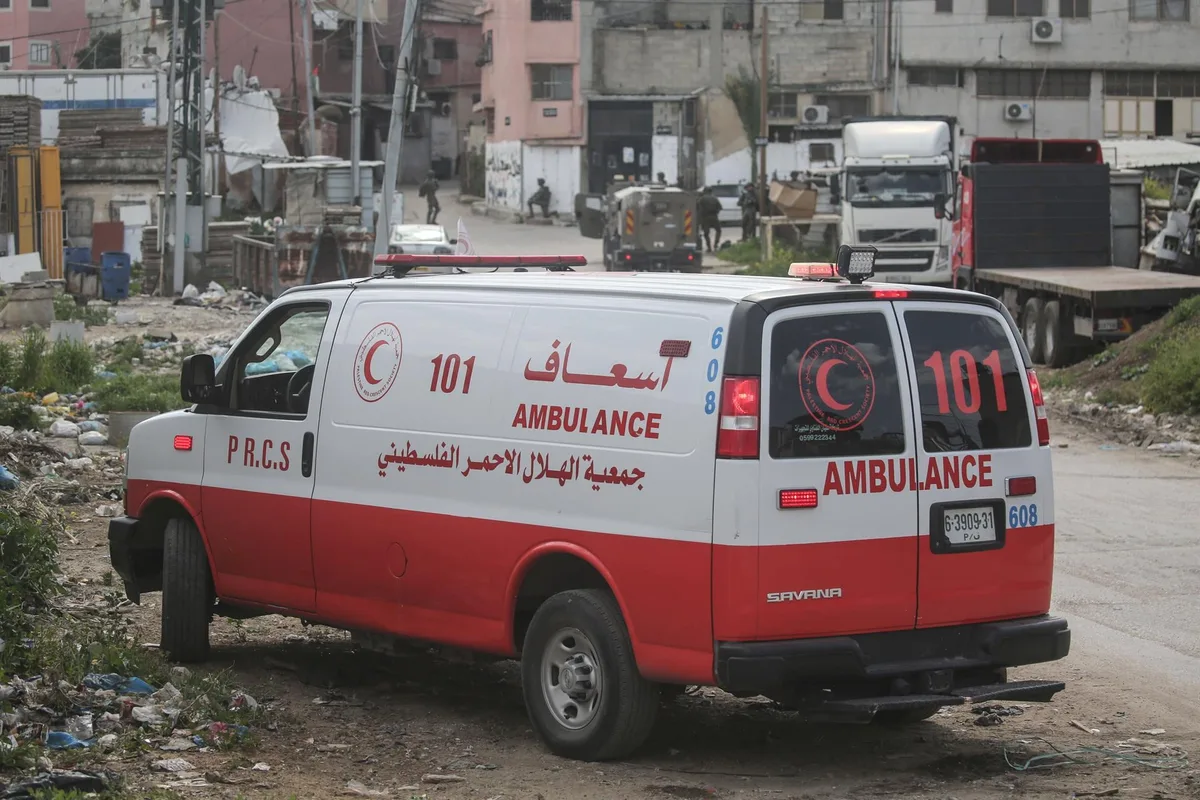 Media Luna Roja informa de tres heridos por colonos en el sur de Cisjordania y denuncia trabas