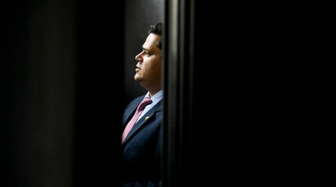 Senadores reclamam de ‘sumiço’ de Alcolumbre e querem convocar ministro da Justiça e chefe da PF