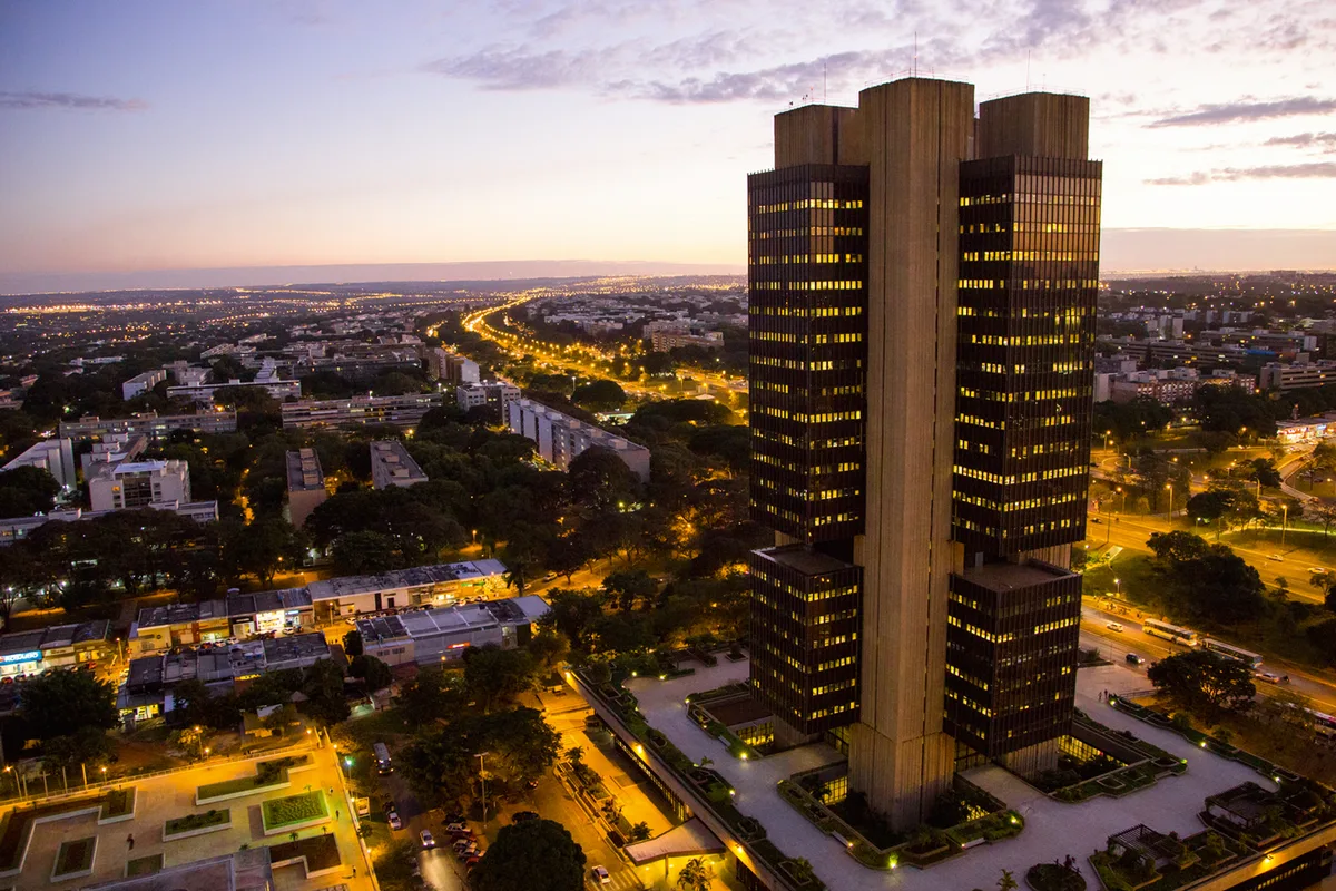 Banco Central corta Selic pela quinta vez seguida; taxa vai a 13,75% ao ano
