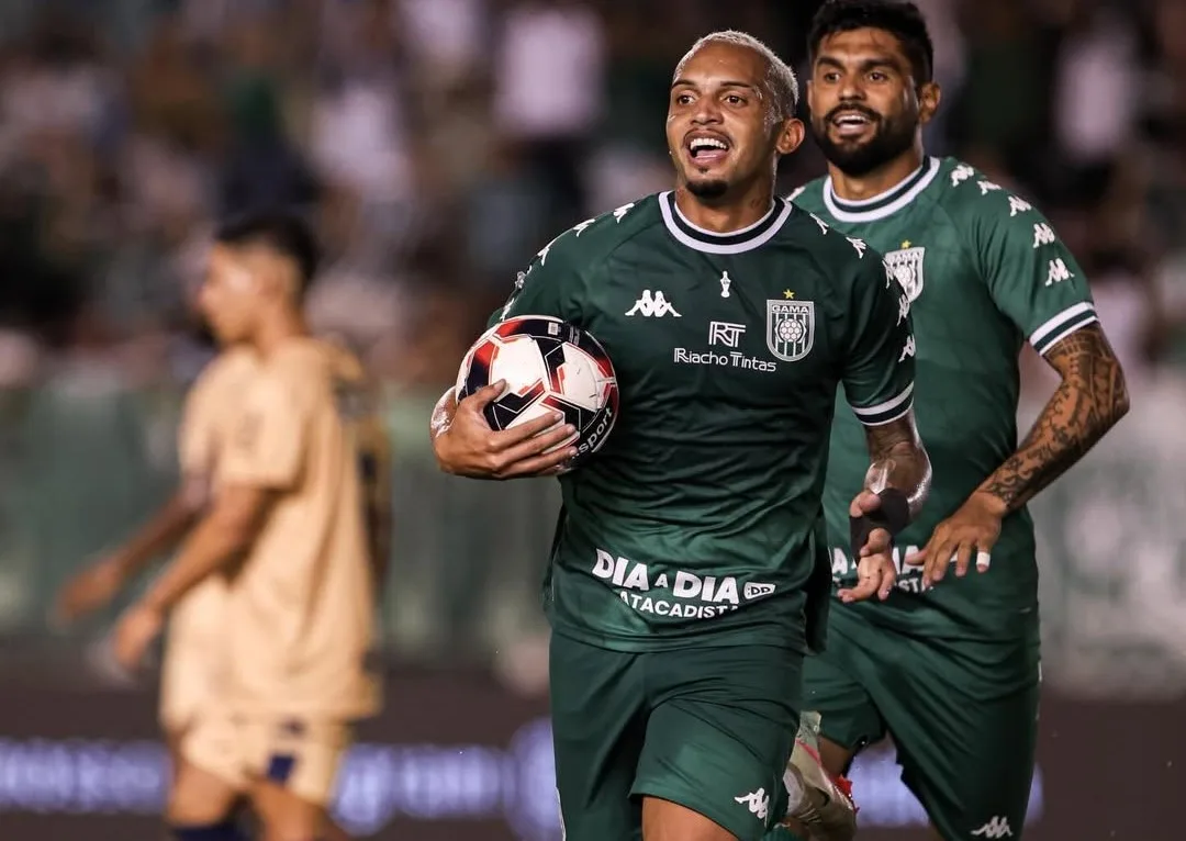 Transfer ban: o que o Goiás precisa fazer para registrar Felipe Clemente