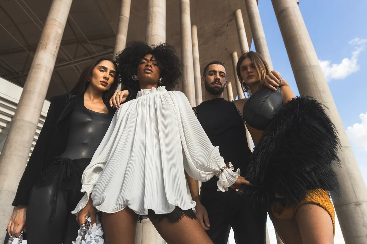 Metrópoles Catwalk: moda entra em campo em editorial para a 3ª edição