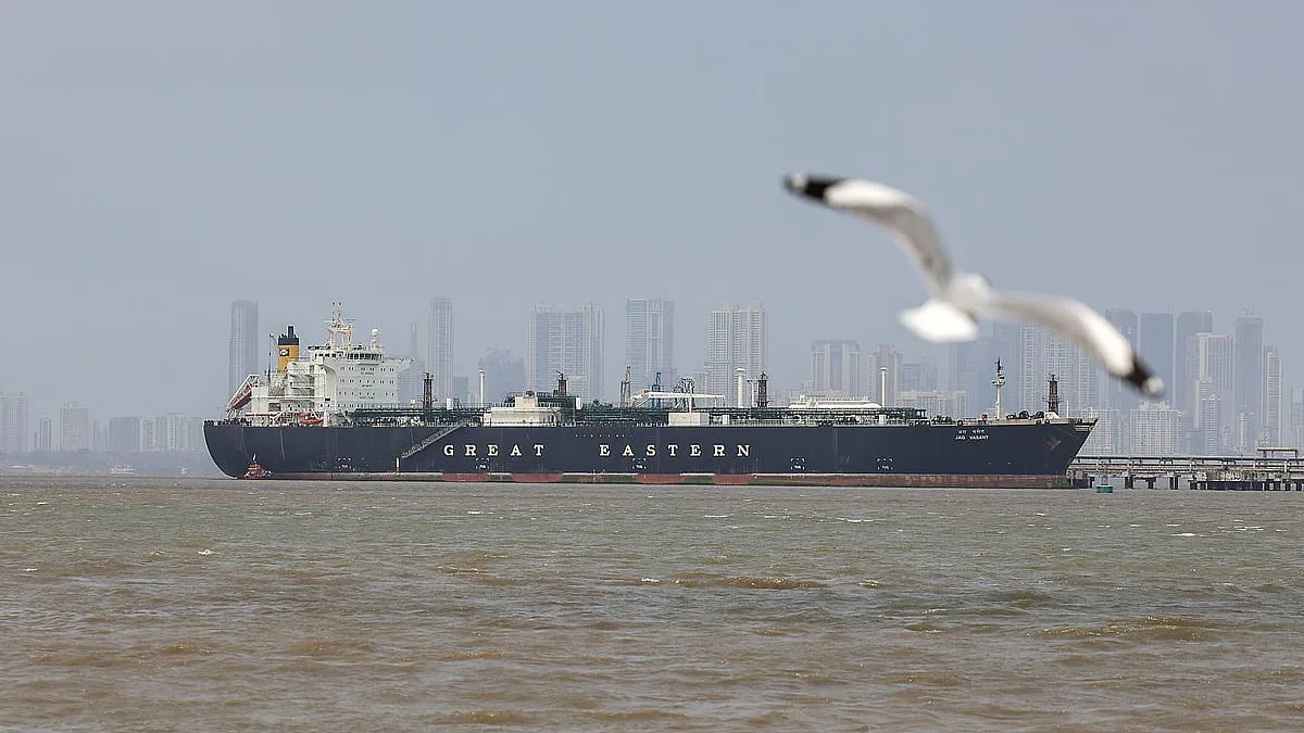 Seis petrolíferas duplicam lucros na UE com crise em Ormuz