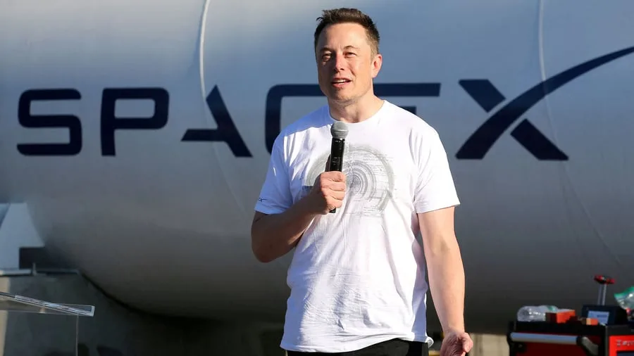 Niederfrequenzen: SpaceX fordert US-Mobilfunker heraus – Frenquenz-Kauf belastet T-Mobile US & Co