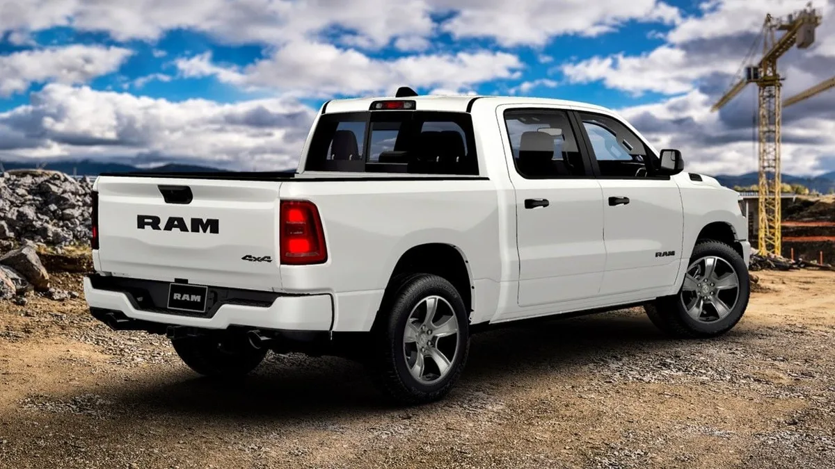 Stellantis México busca colocar 30 mil vehículos comerciales en el autotransporte
