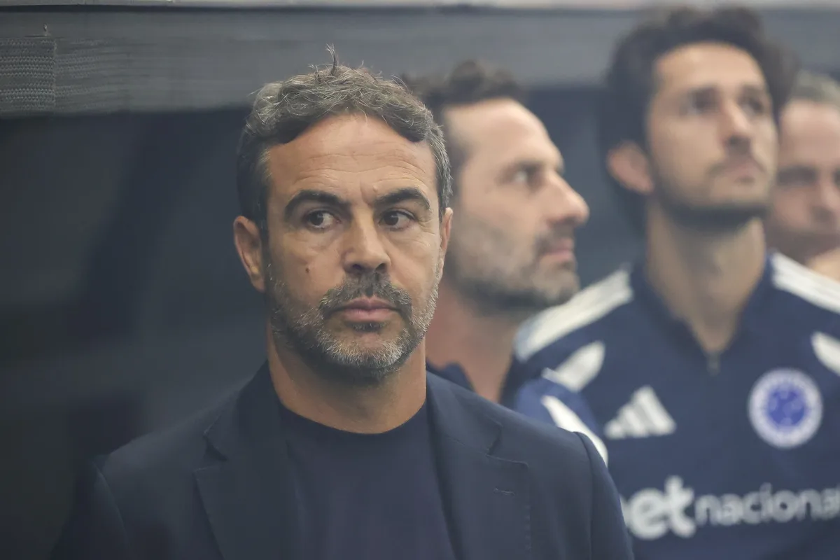 Atuações do Cruzeiro: Villalba é expulso, e Artur Jorge tem peso em eliminação; dê suas notas
