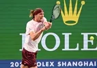 Zverev cede set, mas conquista sua 60ª vitória na temporada