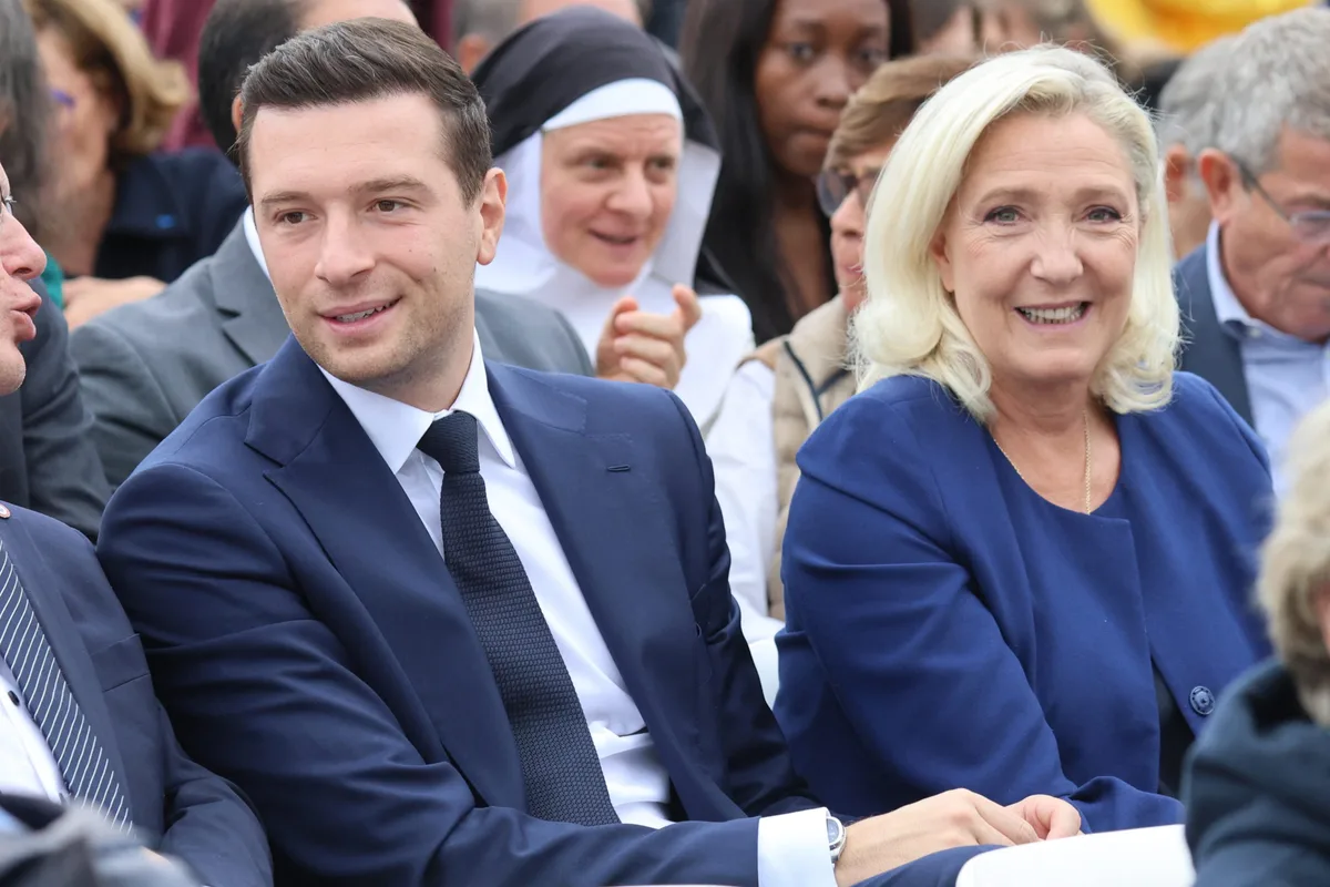"Le plan B, c’était de défendre l’erreur de jeunesse" : affaire Bardella, les jours d’après au RN