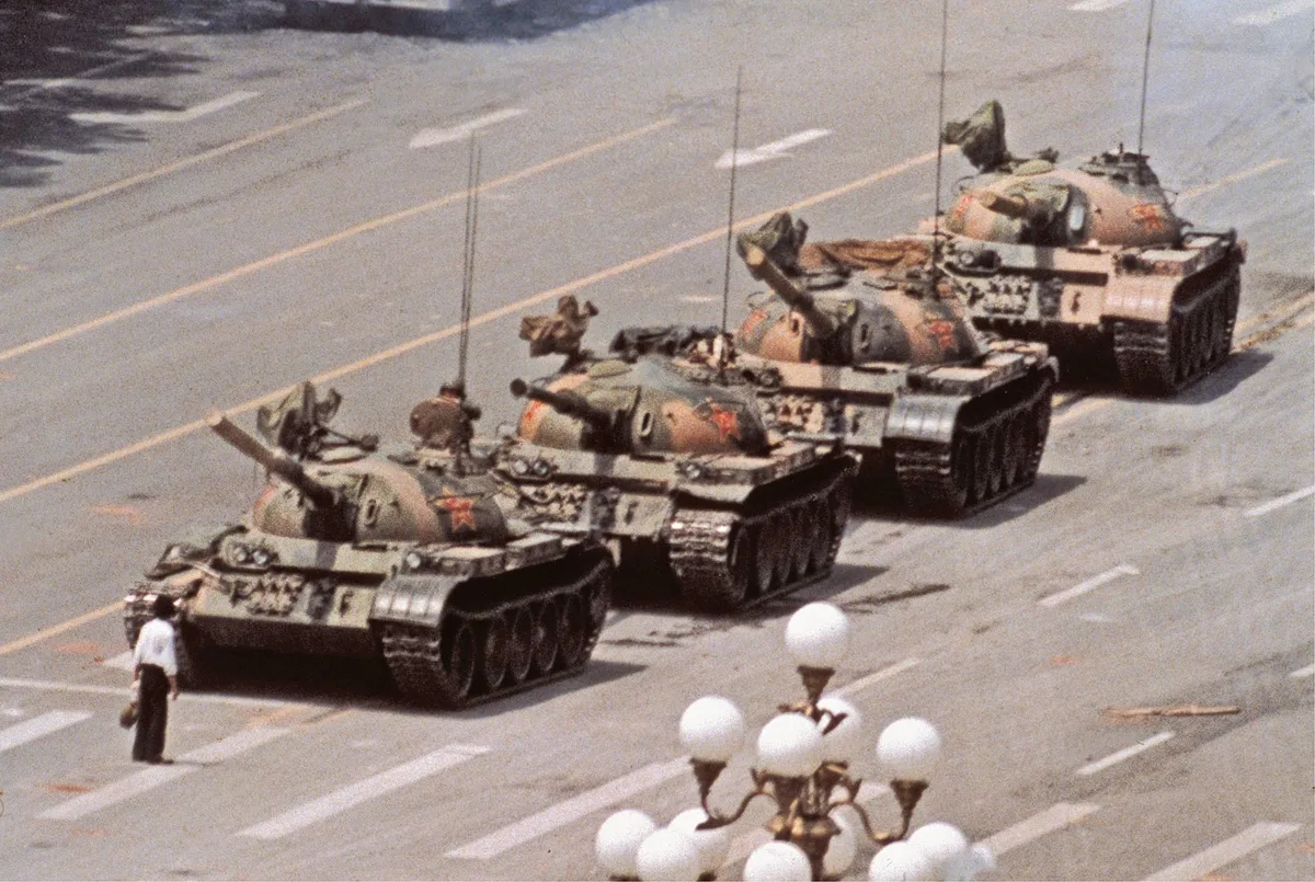 En un inusual discurso, Xi Jinping admitió la crisis en China y recordó la represión a las protestas de Tiananmen