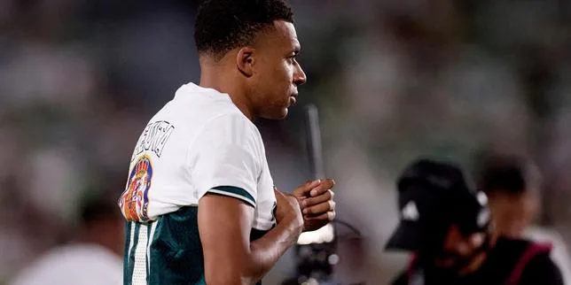 « En refusant à Kylian Mbappé le droit d’exprimer des opinions, l’extrême droite explicite sa conception de la liberté d’expression »