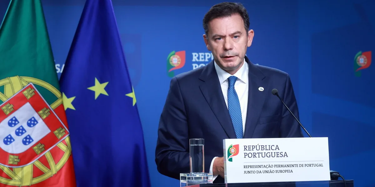 Montenegro defende ministro da Administração Interna e alerta: “Ainda vamos ter semanas de elevada complexidade”