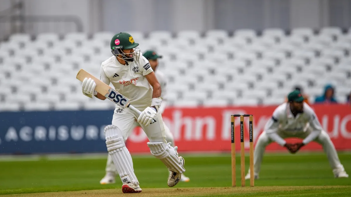 Haseeb Hameed milestone brightens dank day