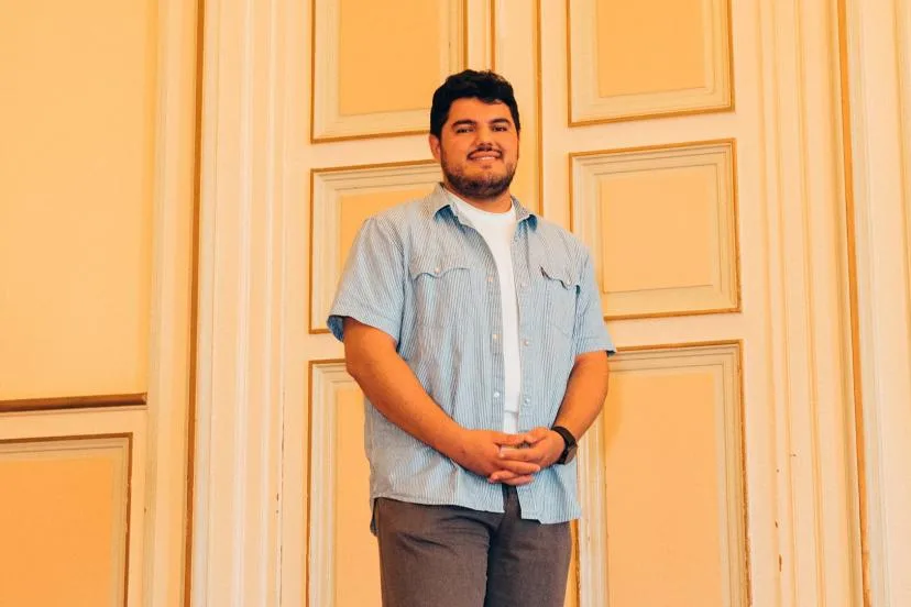 « Plus que l'absence de membres de l'OM, j'ai été blessé par celle du milieu littéraire et culturel local » : Amine Kessaci, adjoint au maire de Marseille et engagé dans la lutte contre le narcotrafic
