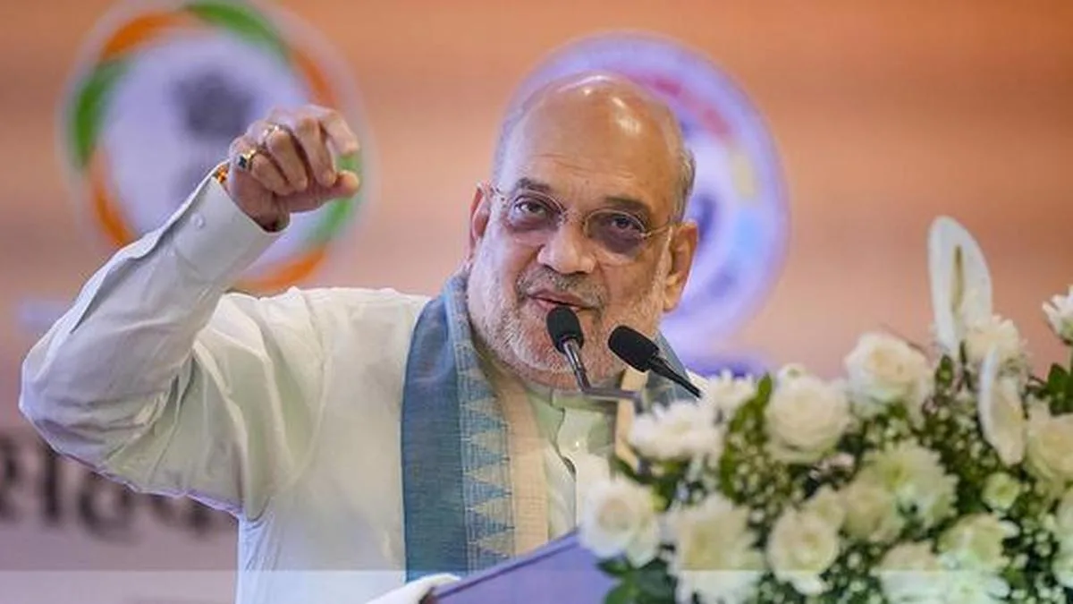 Congress should apologise for insulting Vande Mataram on Independence Day: Amit Shah