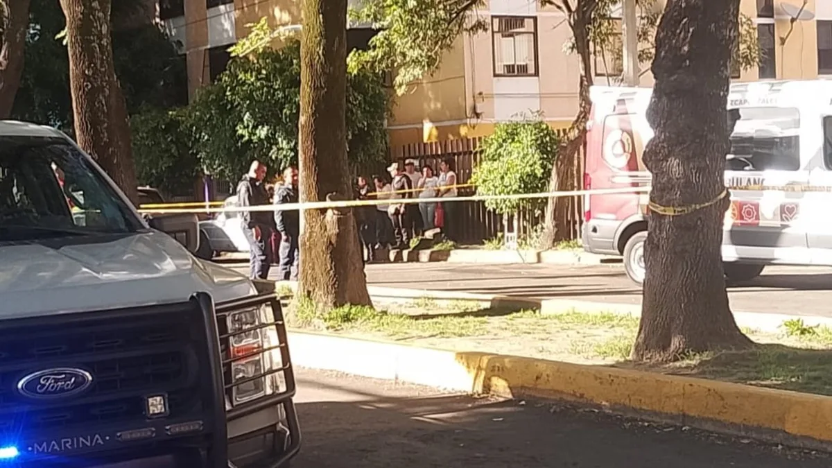 Balacera afuera del Cetis 33 en Azcapotzalco deja un joven muerto: responsables huyeron en motocicletas