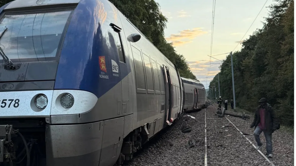 Descarriló un tren con 186 pasajeros en Francia: hay 44 heridos y una joven está grave