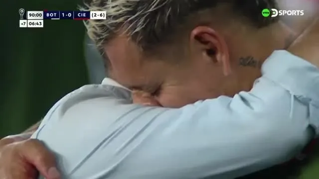 Las lágrimas de Carlos Garcés y el emotivo abrazo de Horacio Melgarejo tras la clasificación de Cienciano en la Copa Sudamericana 2026
