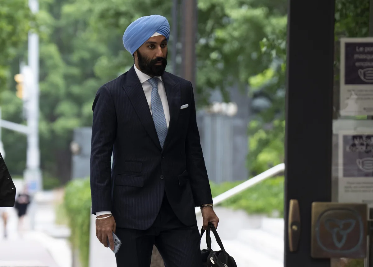 Former Liberal MP sued by father-in-law, who alleges mortgage fraud and forged signatures
