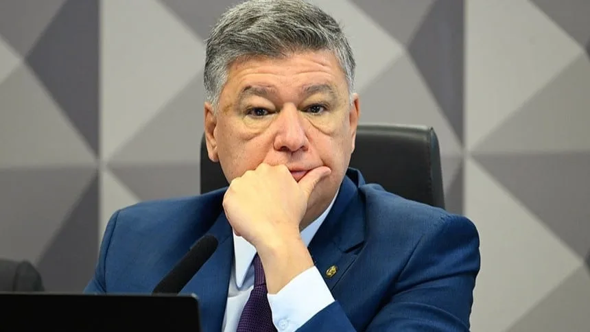Carlos Viana: partido, polêmicas e propostas do candidato ao Senado em MG