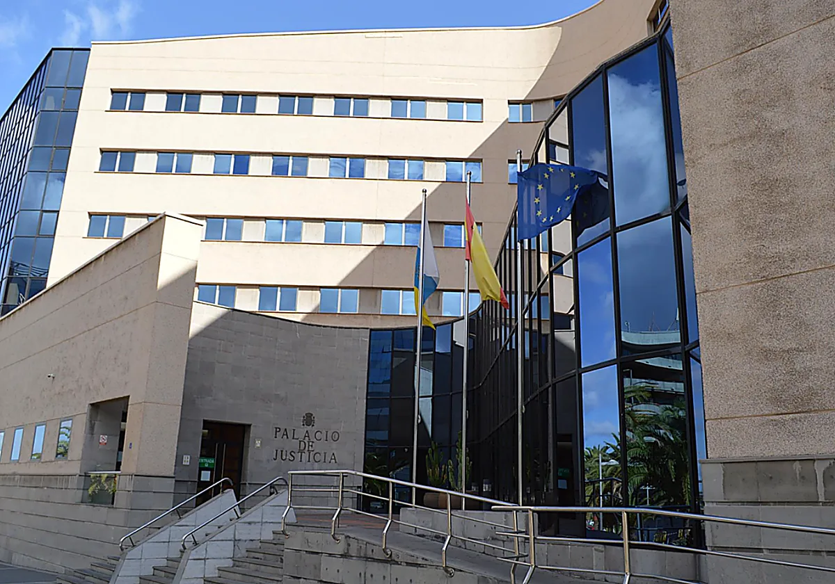 Condenado a seis años de cárcel por violar a su expareja mientras dormía en Adeje (Tenerife)