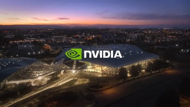 CEO da NVIDIA e Donald Trump rejeitam desaceleração da IA durante evento