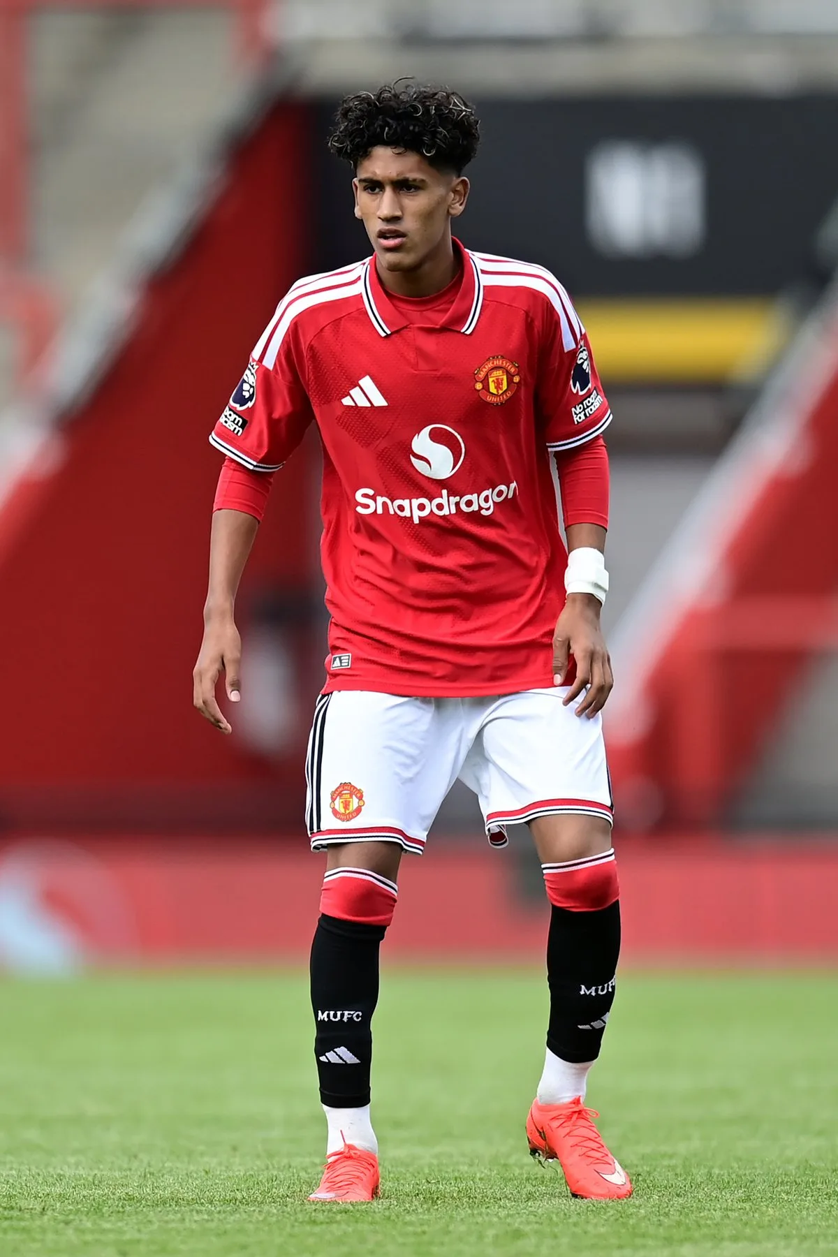 Why does JJ Gabriel want to leave Manchester United - and can he be deregistered?