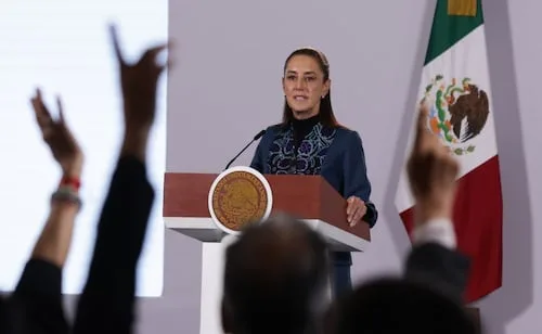 Sheinbaum garantiza operación de carga del Tren Maya a finales de 2027; ya se utiliza en algunos tramos, destaca