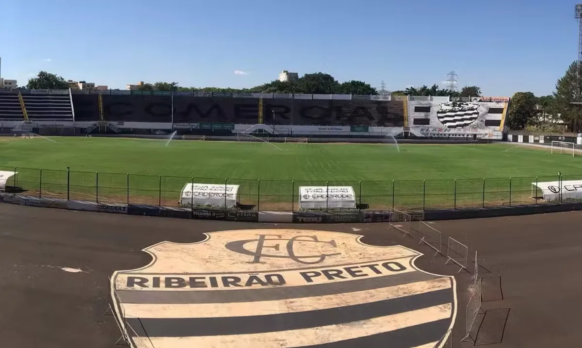 Clube tradicional pode ganhar SAF de R$ 300 milhões e mira a elite