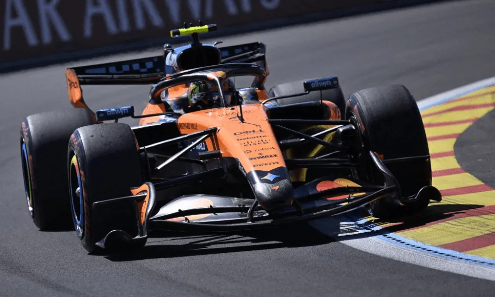 F1: Lando Norris conquista 3ª pole do ano no novo circuito do GP da Espanha