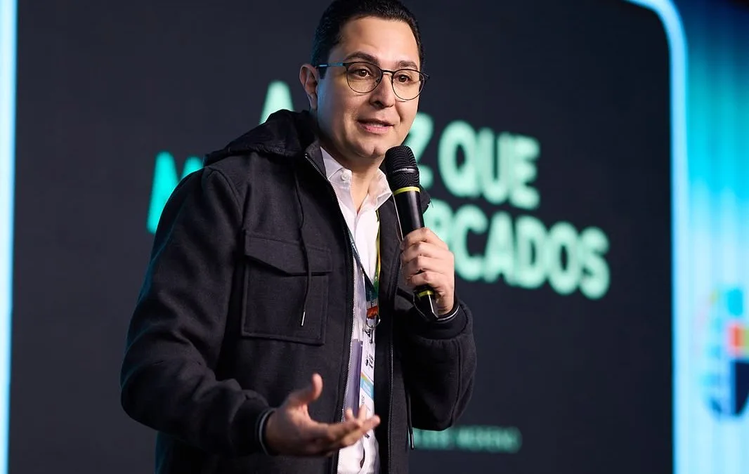 Mentoria em Itajaí une oratória e psicologia para desenvolver comunicação de alto impacto