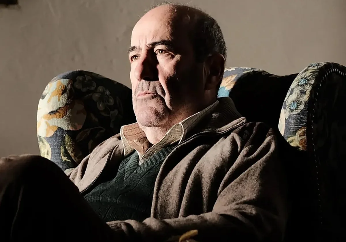 Muere el actor Paco Sarro, conocido por 'L'Alqueria Blanca' y 'Cuéntame' y agente de la Policía Local de Valencia