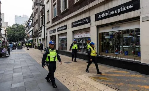 "Los de las motos se sentían dueños de la calle", aseguran trabajadores de Motolinia; zona es vigilada tras agresión a policías de Tránsito