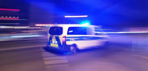 Mecklenburgische Seenplatte: 13-Jähriger stibitzt Auto, klaut Benzin und flieht vor Polizei