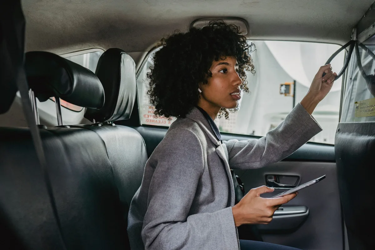 Fim do fretado para os funcionários? Nova solução da Uber pode reduzir deslocamento de 1h30 para 45 minutos