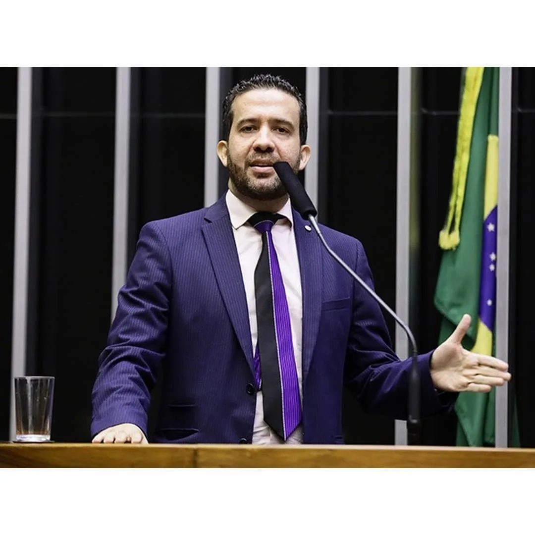 André Janones (Rede) é reeleito deputado federal por Minas Gerais com 78.780 votos