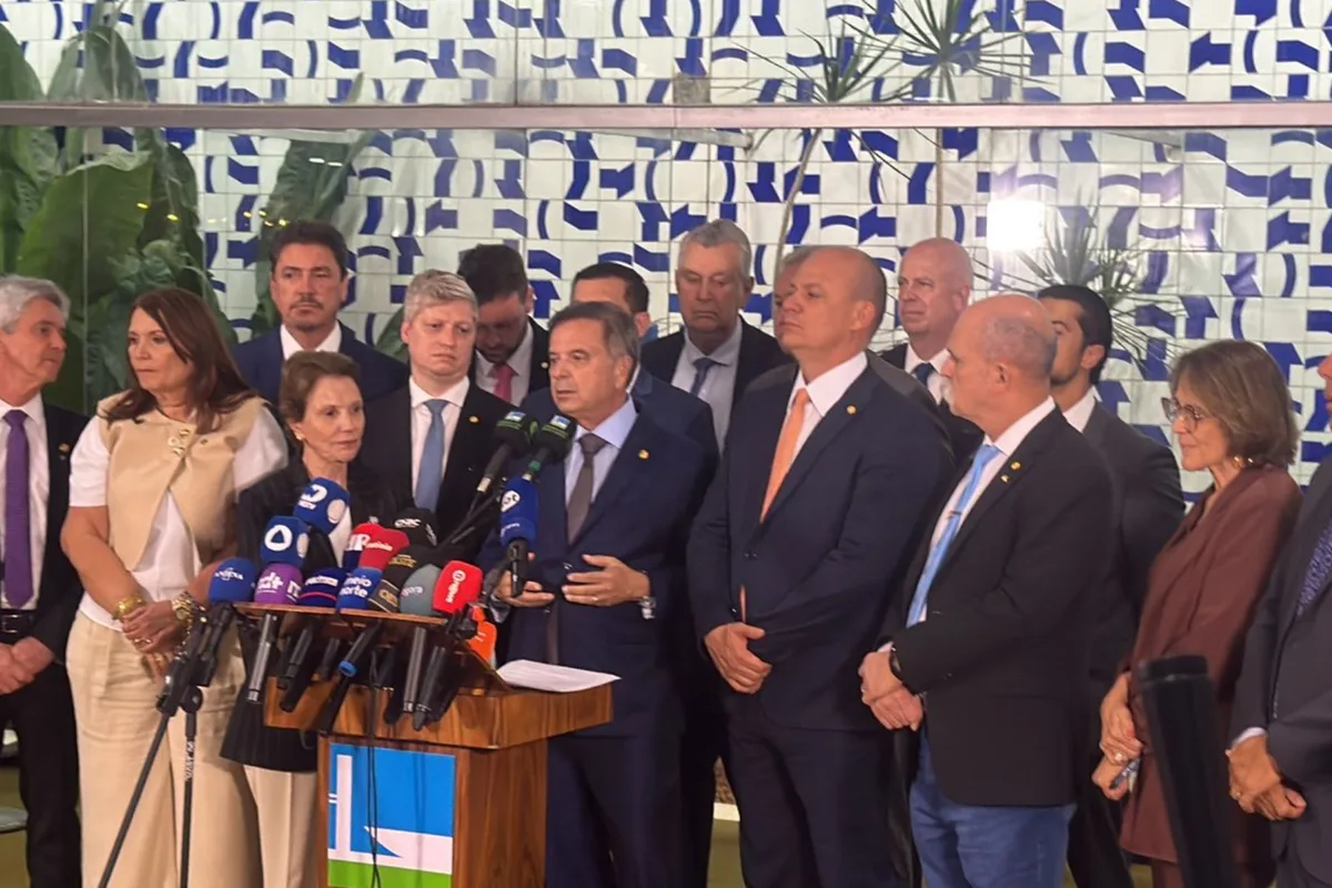 Marinho amplia ofensiva e leva caso Moraes à PGR