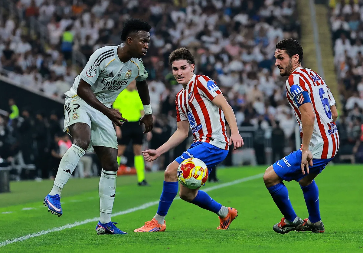El derbi de las cuentas pendientes: Mourinho ante su pasado, Julián Álvarez frente a su afición y Vinícius contra su maldición