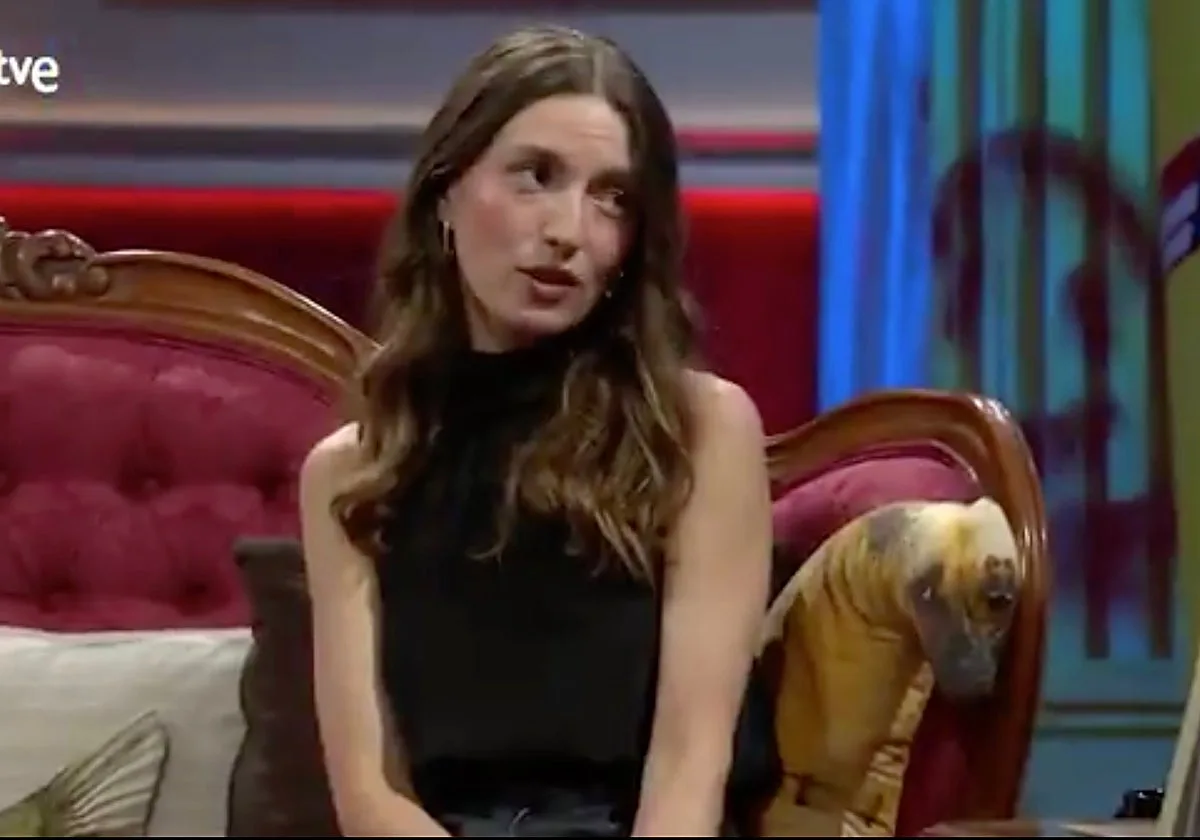 María Valverde, al recordar el vídeo viral de 'La Resistencia' que la persiguió durante mucho tiempo: «La gente está enferma»