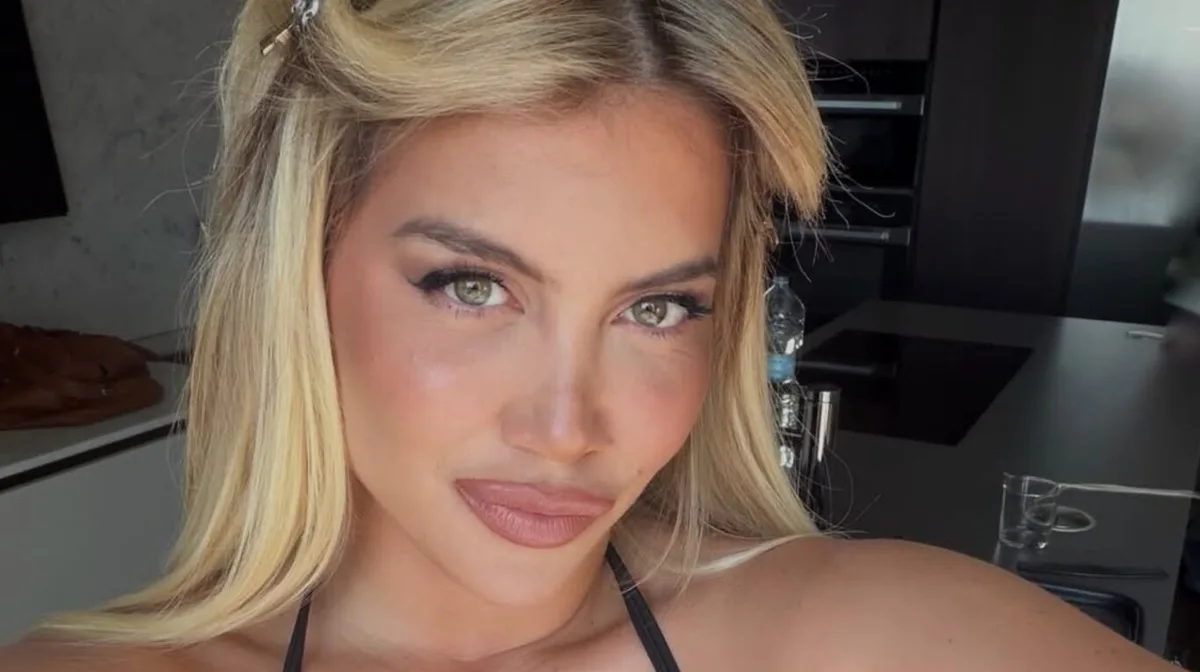Wanda Nara compartió fotos al borde de la censura y un detalle llamó la atención