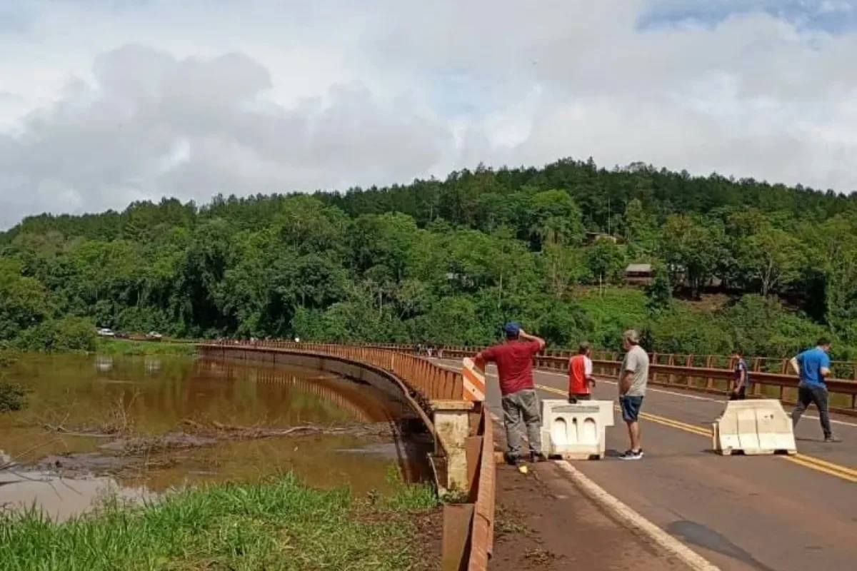 Crecidas del Paraná y del Uruguay: zonas críticas, evacuados, rutas cortadas y fechas que inquietan