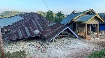 Ilha indonésia de Flores atingida por novo sismo após abalo que causou 53 mortos