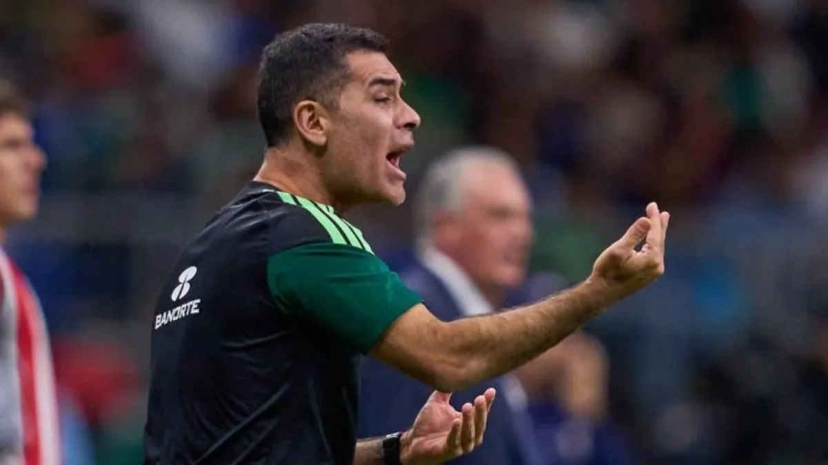 El delantero mexicano que la rompe en Europa y fue ignorado por Rafa Márquez