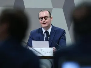 Zanin nega liminar para obrigar Senado a instalar CPI do Banco Master