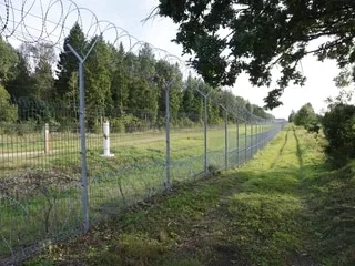 Face à la Russie, la Lituanie se barricade… aux dépens d’un demandeur d’asile russe ?