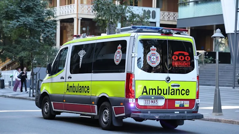 Man found dead after waiting two hours for ambulance