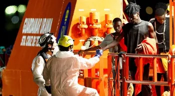 Mais de 80 mortos em barco de migrantes à deriva junto às Canárias