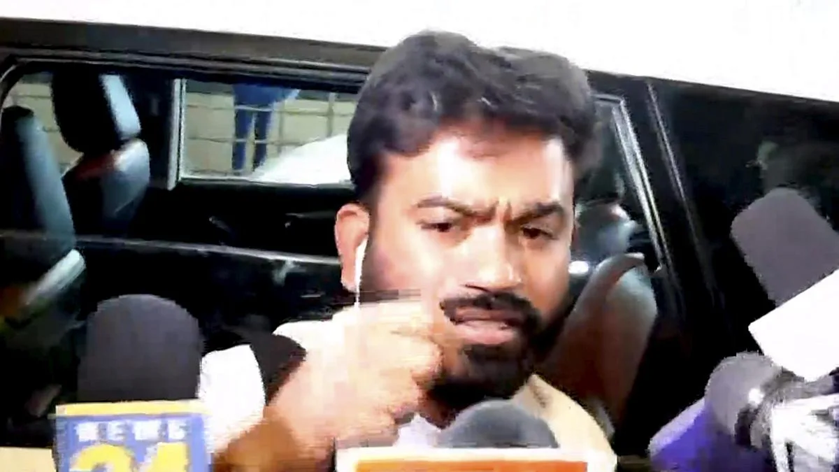 Abhijeet dipke slams train cancellations and internet shutdowns in Delhi ahead of CJP protest