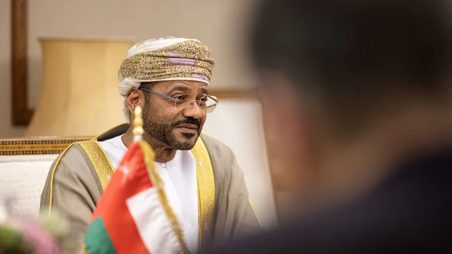 +++ Iran-Krieg +++: Oman und Iran planen temporäre Route durch Straße von Hormus