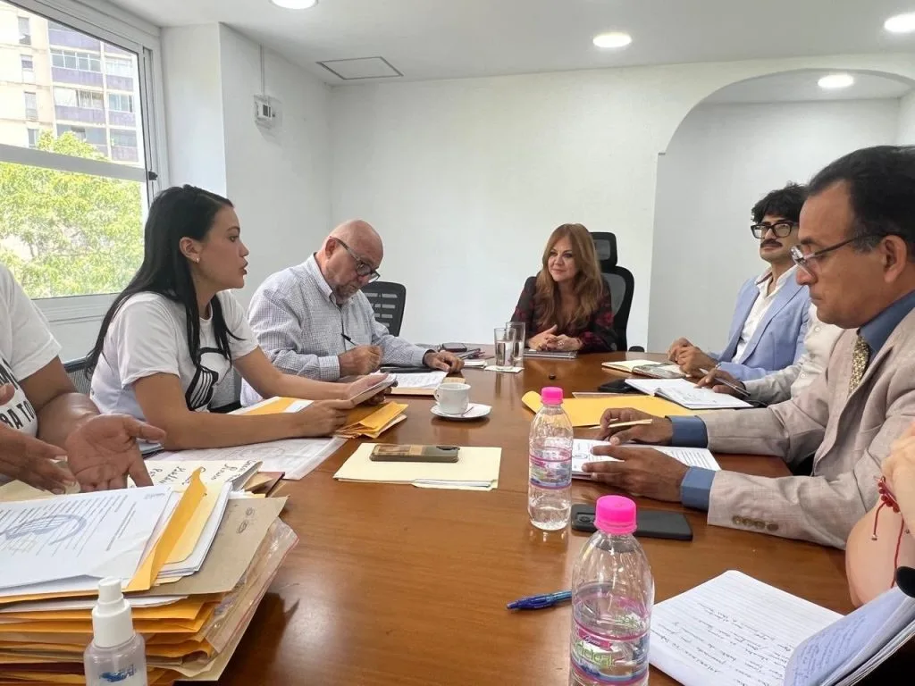 Defensoría del Pueblo instala mesa de trabajo con la Alianza por la Libertad de los Presos Políticos